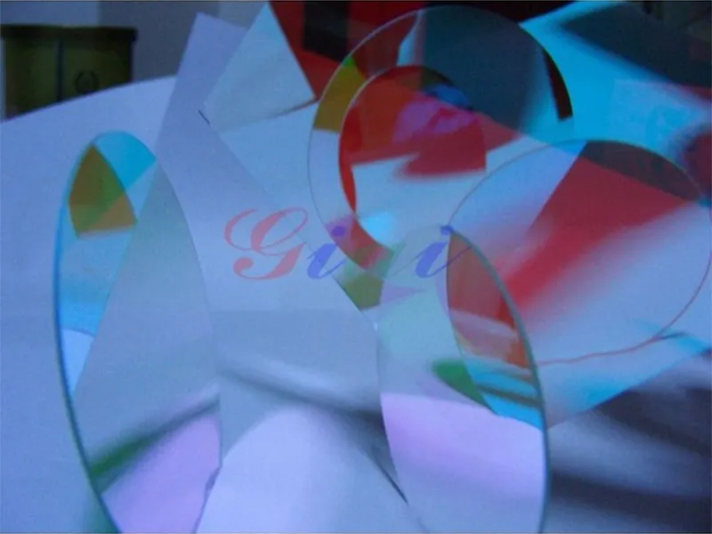 Поляризатор для длины волны 650 нм (2)